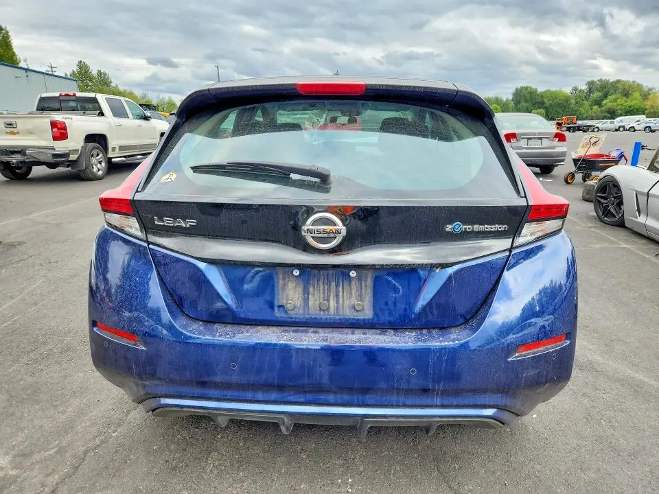 2020 NISSAN LEAF S  