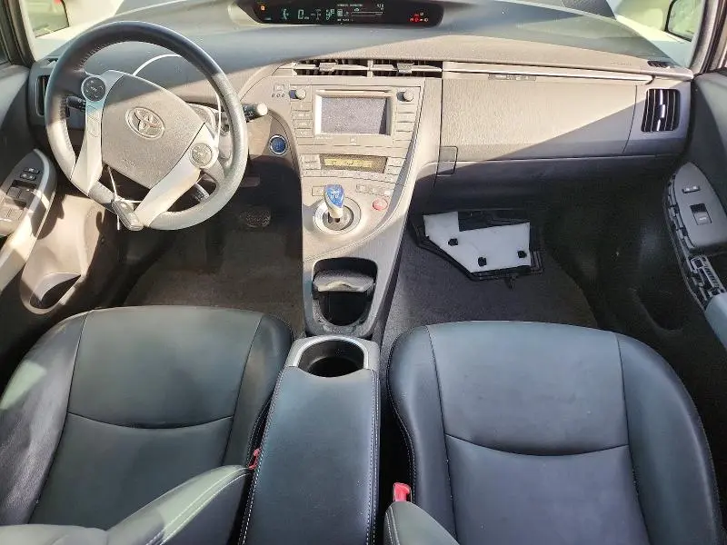 2013 TOYOTA PRIUS FIVE  