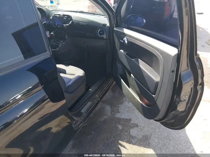 2015 FIAT 500 POP