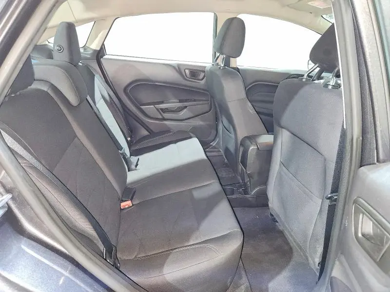 2017 FORD FIESTA SE  