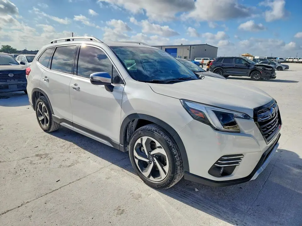 2022 SUBARU FORESTER TOURING  