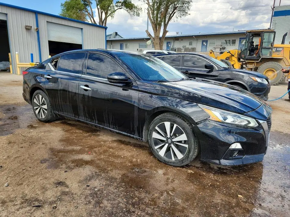 2019 NISSAN ALTIMA SL  
