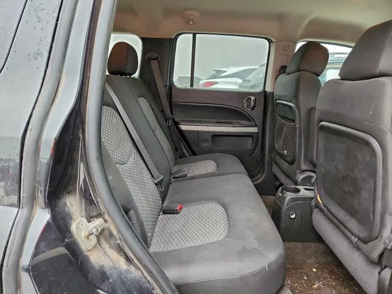 2011 CHEVROLET HHR LT  