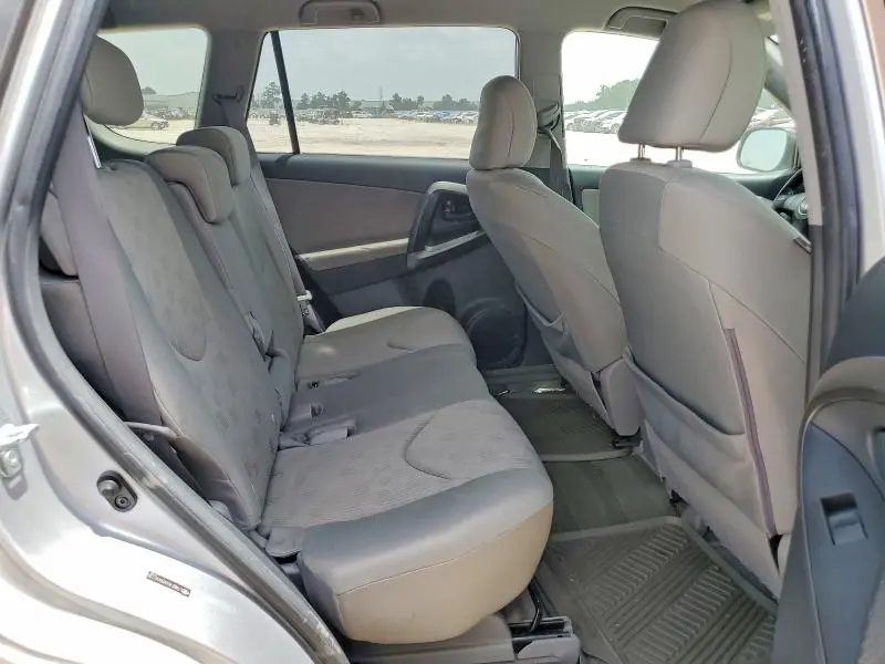 2011 TOYOTA RAV4 BASE  