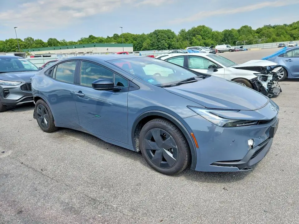 2024 TOYOTA PRIUS LE  