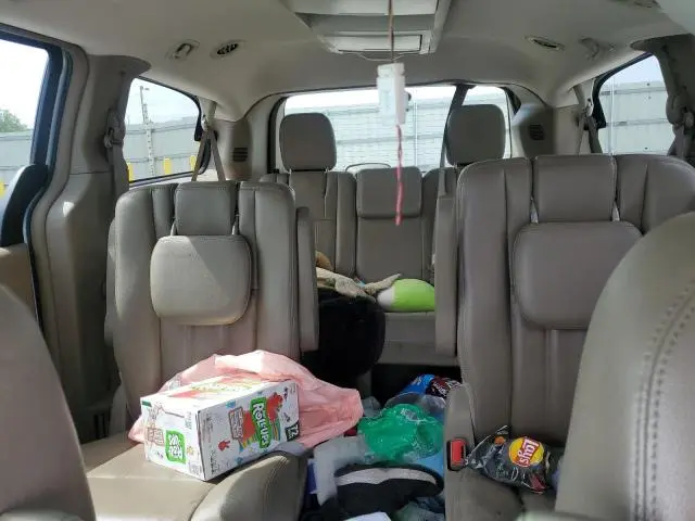 2013 CHRYSLER TOWN & COUNTRY TOURING  