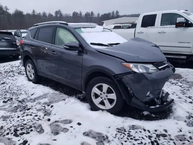 2013 TOYOTA RAV4 XLE  