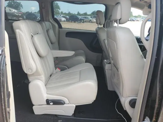 2013 CHRYSLER TOWN & COUNTRY TOURING  