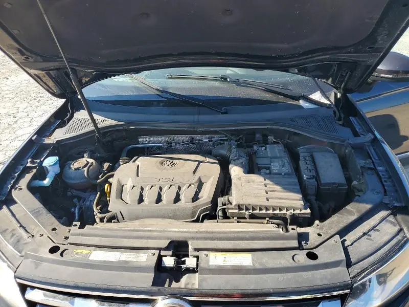 2021 VOLKSWAGEN TIGUAN SE  