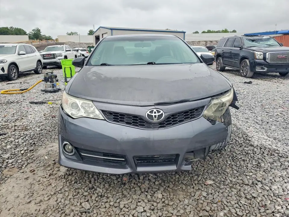 2012 TOYOTA CAMRY SE  