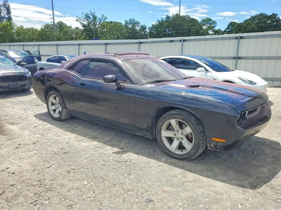 2014 DODGE CHALLENGER SXT  