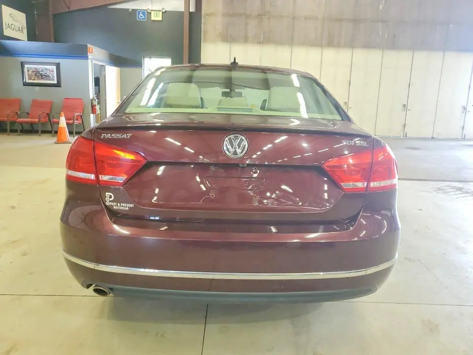 2013 VOLKSWAGEN PASSAT SEL  