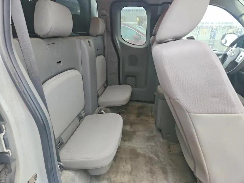 2016 NISSAN FRONTIER S  