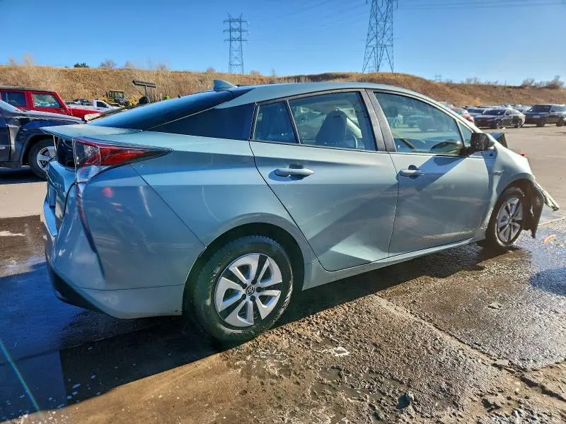 2017 TOYOTA PRIUS   