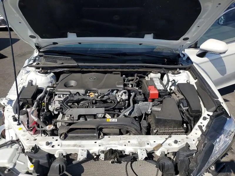 2023 TOYOTA CAMRY XLE  