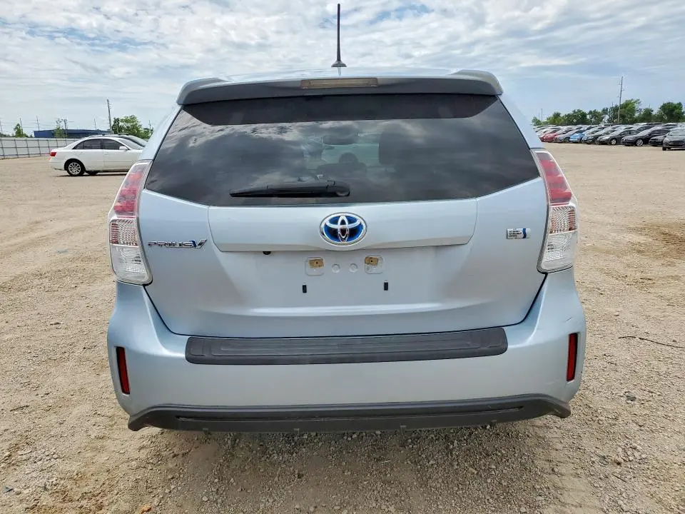 2016 TOYOTA PRIUS V FIVE  