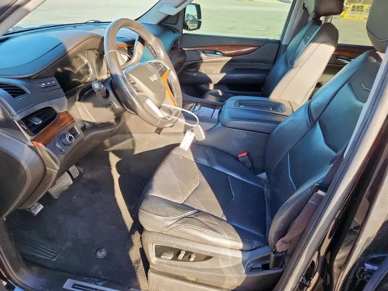 2017 CADILLAC ESCALADE LUXURY  