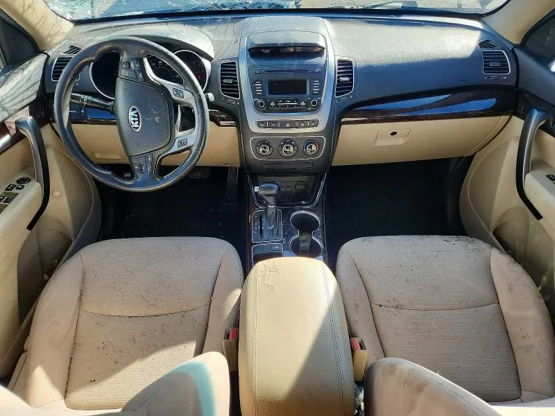 2014 KIA SORENTO LX  