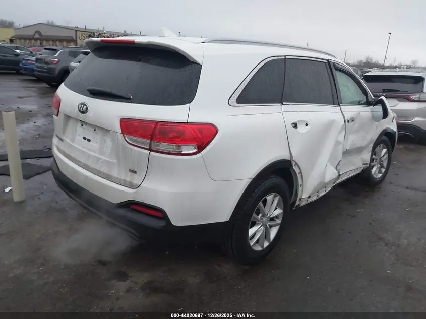 2016 KIA SORENTO 2.4L LX