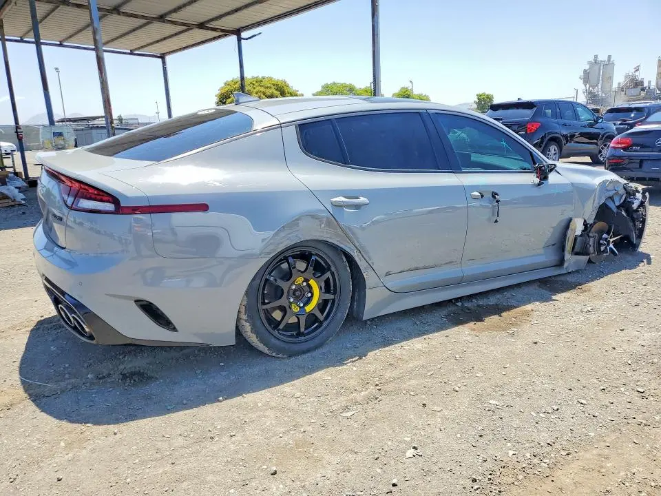 2022 KIA STINGER GT LINE  