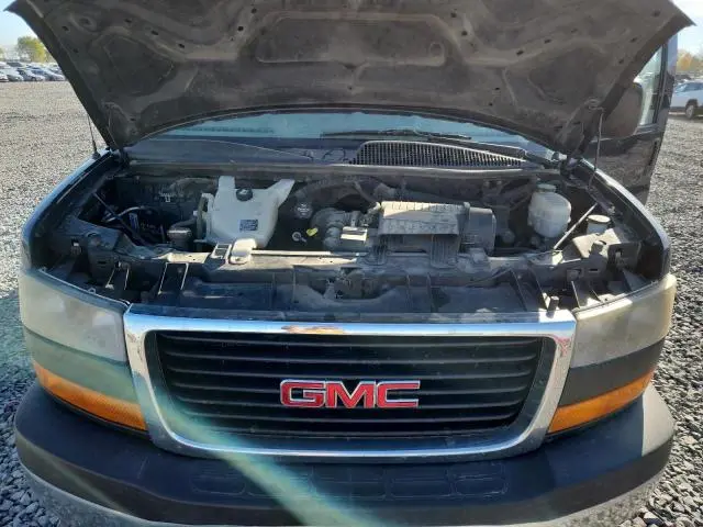 2013 GMC SAVANA G3500  