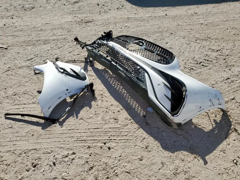 2025 MERCEDES-BENZ GLC 300  