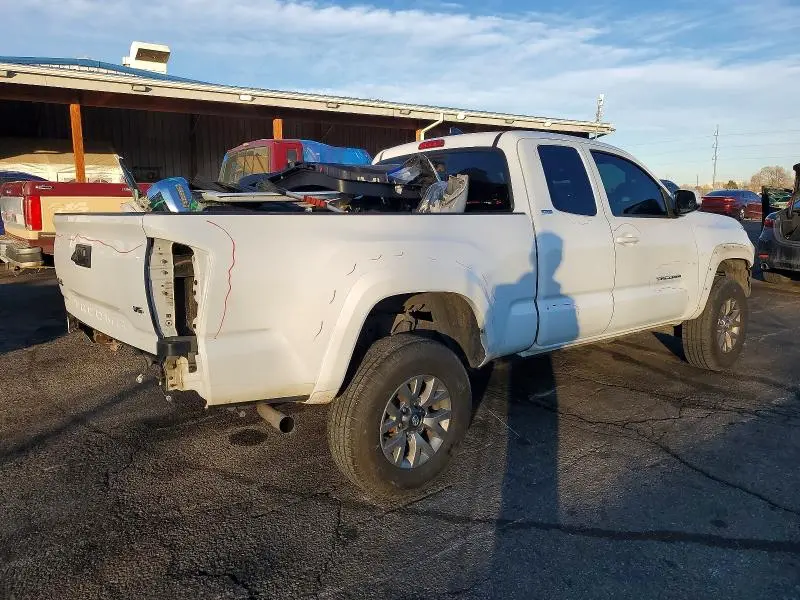 2017 TOYOTA TACOMA SR5 V6  