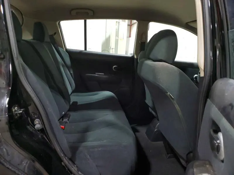 2011 NISSAN VERSA 1.8 S  
