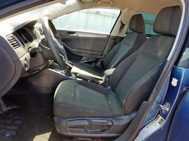 2015 VOLKSWAGEN JETTA SE  