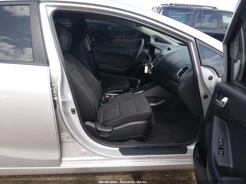 2018 KIA FORTE LX