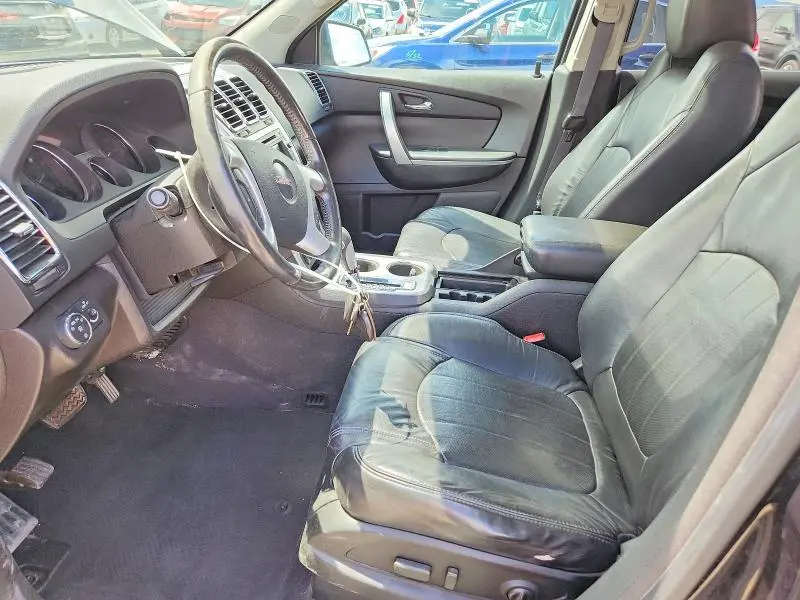 2011 GMC ACADIA SLT-2  
