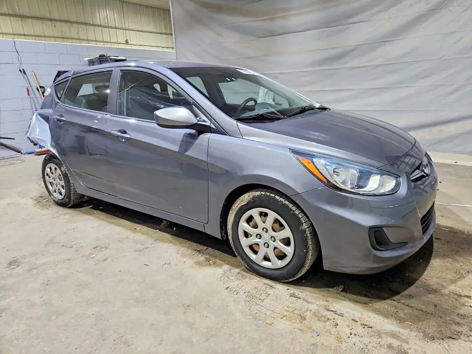 2014 HYUNDAI ACCENT GS  