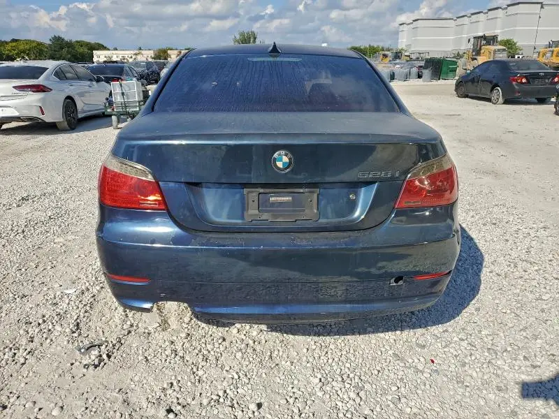 2010 BMW 528 I  