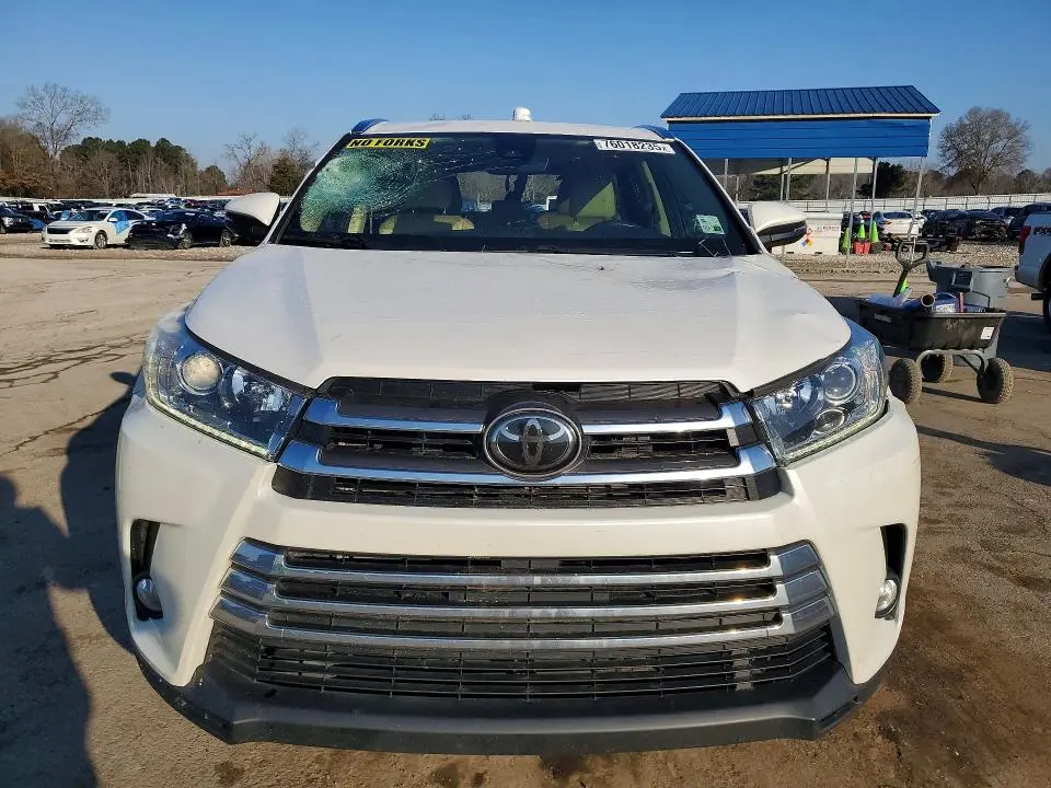 2018 TOYOTA HIGHLANDER LIMITED  