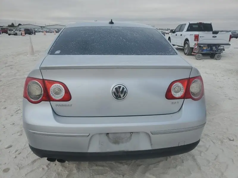 2010 VOLKSWAGEN PASSAT KOMFORT  