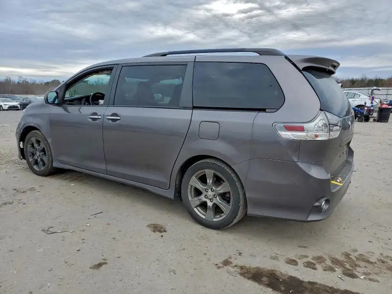 2015 TOYOTA SIENNA SPORT  