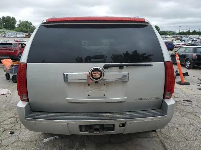 2014 CADILLAC ESCALADE LUXURY  