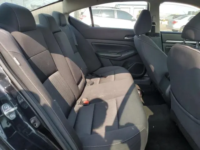2022 NISSAN ALTIMA SV  