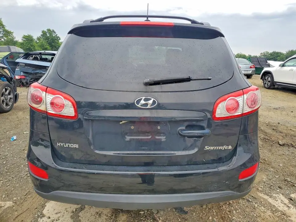 2010 HYUNDAI SANTA FE SE  
