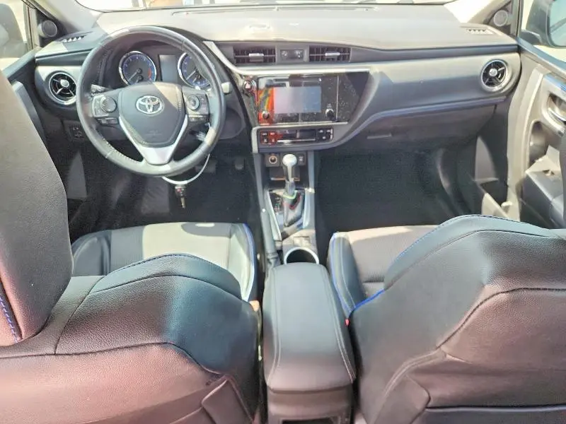 2018 TOYOTA COROLLA SE  
