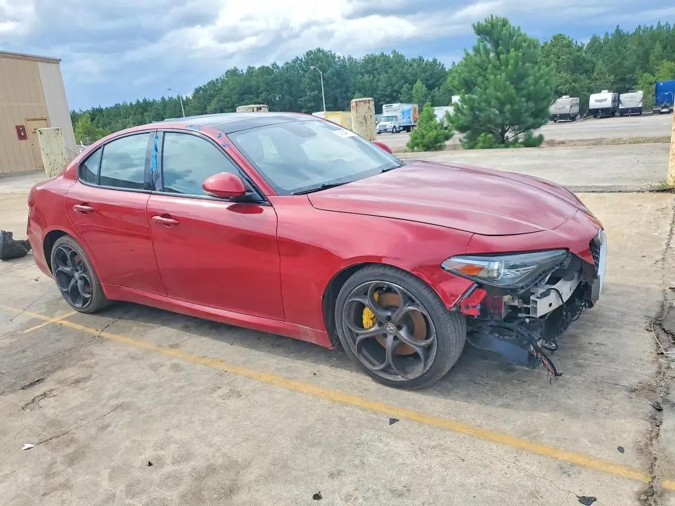2017 ALFA ROMEO GIULIA TI  