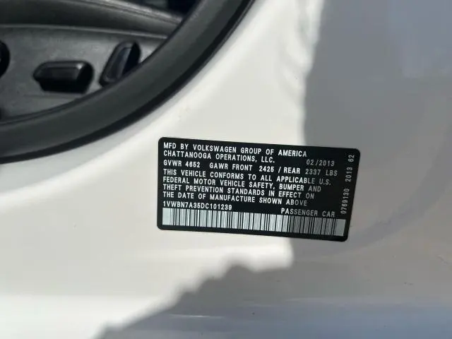 2013 VOLKSWAGEN PASSAT SE  