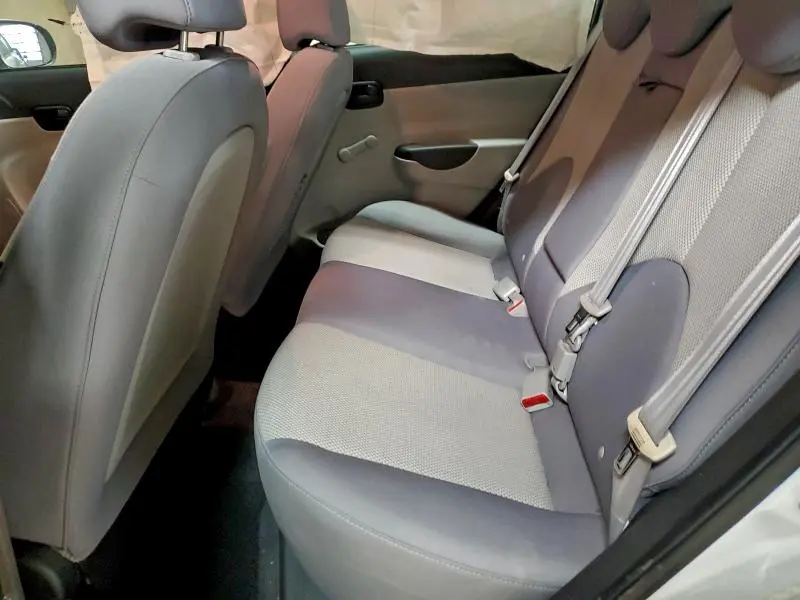 2010 HYUNDAI ACCENT GLS  