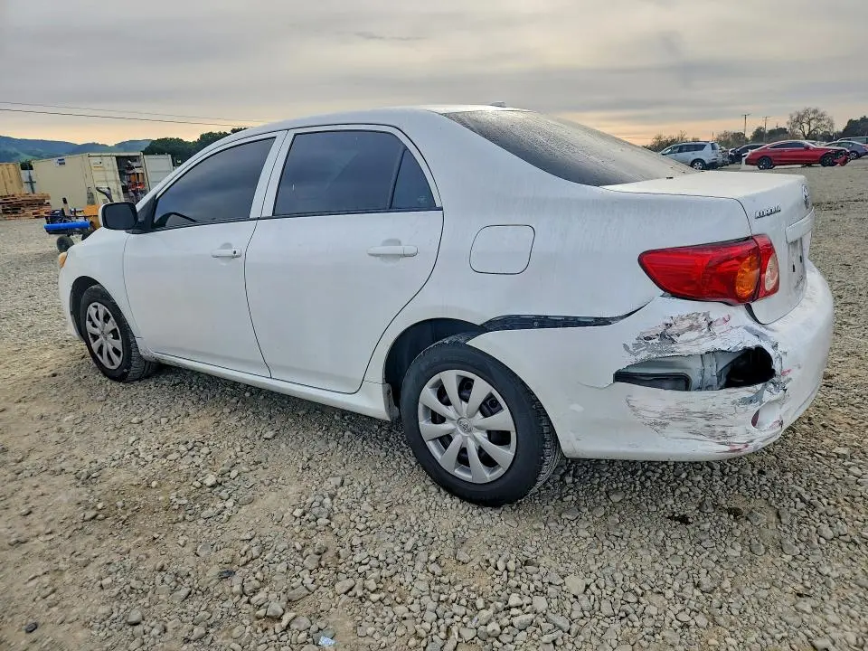 2010 TOYOTA COROLLA BASE  