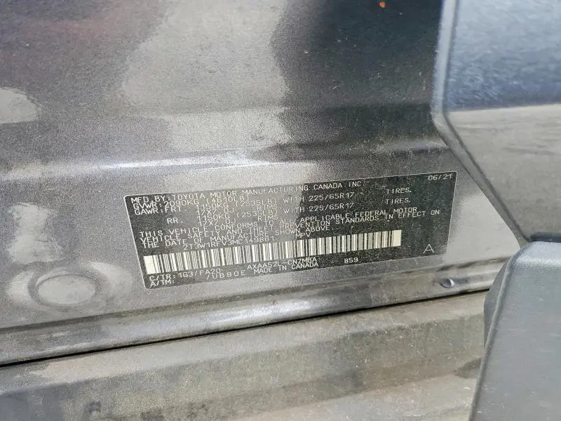 2021 TOYOTA RAV4 XLE  