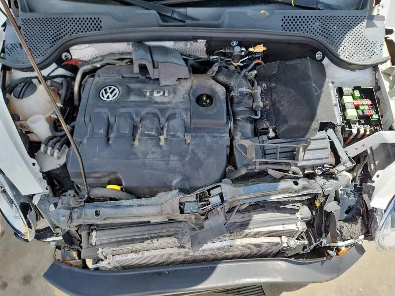 2015 VOLKSWAGEN BEETLE TDI  