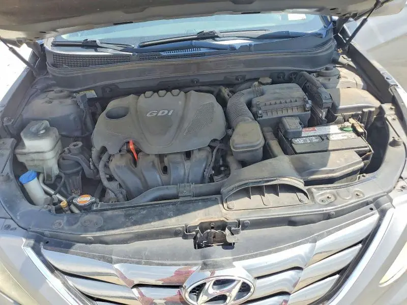 2011 HYUNDAI SONATA SE  