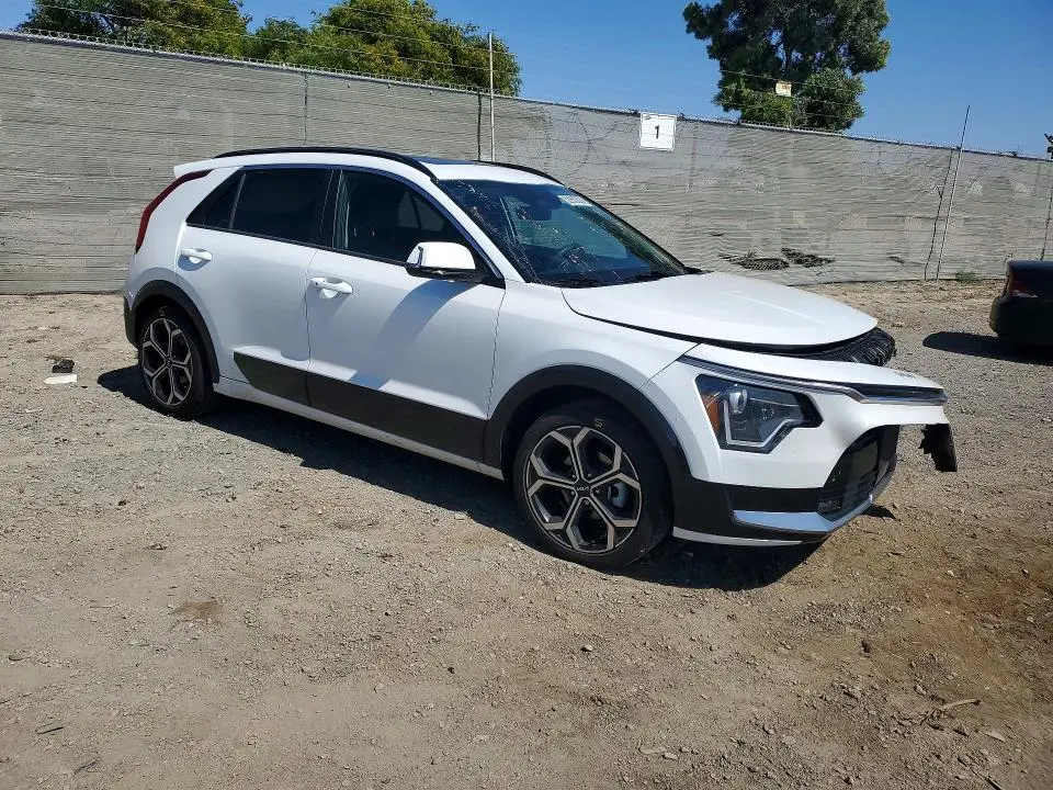 2023 KIA NIRO EX  