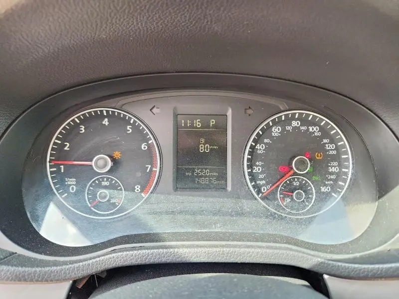 2014 VOLKSWAGEN PASSAT S  