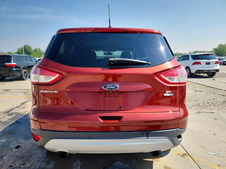 2015 FORD ESCAPE SE  
